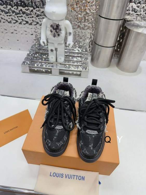 Picture of Louis Vuitton Shoes _SKULVsz35-46JY0113412894